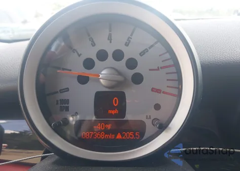 2010 Mini Cooper z USA, uszkodzony, nr VIN WMWMF3C50ATZ26274